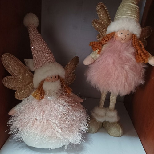 Christmas angel figures like new, set of two with pink fluffy bodies
