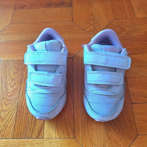 Nike baby sports shoes for girl size 21 like new
