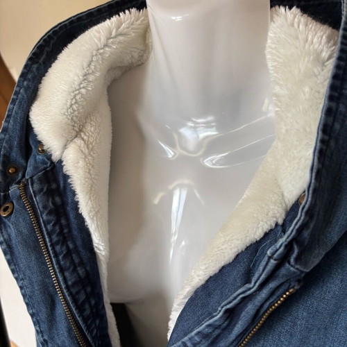 Di&A denim coat size M like new with inner fur and hood