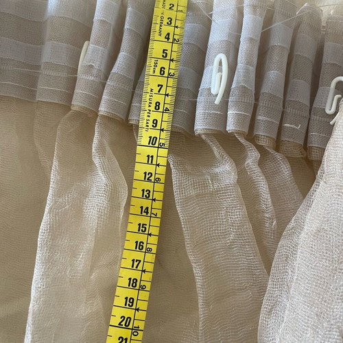Silk curtain set like new, gold shade