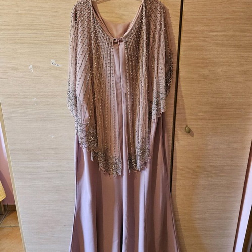 Maxi dress like new, dusty apple color with silver details, size XL