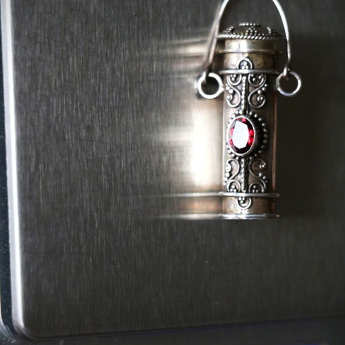 Sterling Silver 925 Granada Hidden Box Pendant New