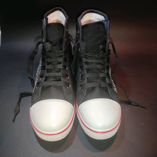 Women's shoes with heels and rhinestones used, size 39, black