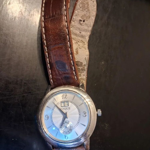 Ρολόι Vogue unisex μεταχειρισμένο, ασημί καντράν με small seconds, ανοξείδωτο ατσάλι