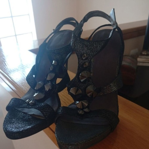 Nine West platform sandals size 40, black