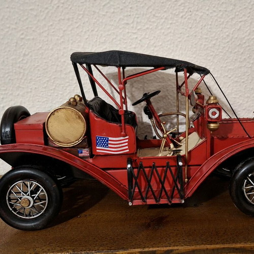 Vintage metal decorative car SP Souliotis like new