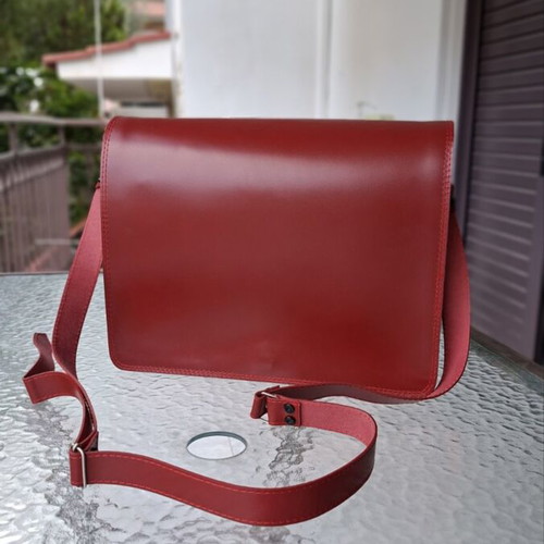 Handmade leather bag new, deep red 25x28cm