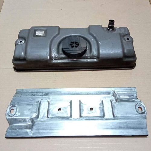 Engine head cover used for Peugeot 106 and Citroen Saxo