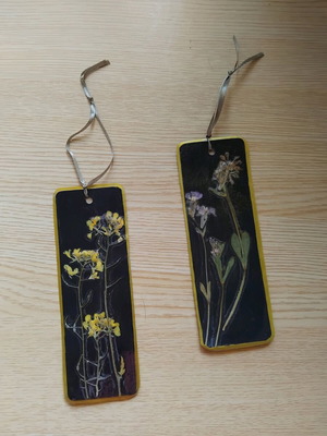 Handmade bookmarks with dried flowers set of 2, new