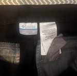 Columbia black outdoor cargo pants, men's size 32/34