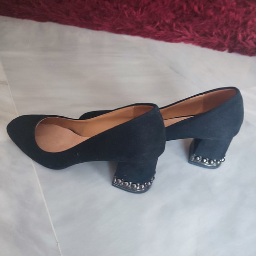 Pumps new with square 5cm heel, black, size 38