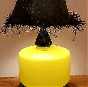 Πορτατιφ με γυαλί οπαλινα σε κίτρινο χρώμα με διπλό φωτισμό στο γυαλί και στο καπέλο