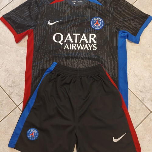 Paris Saint Germain set new, size M