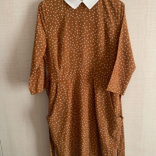 Blue Vanilla women's dress size M like new with pockets and ribbons