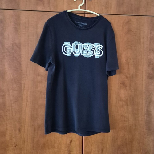 Guess T-shirt size M used, black