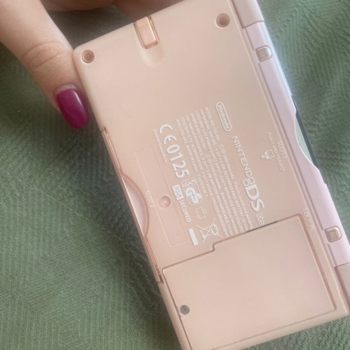 Nintendo DS pink