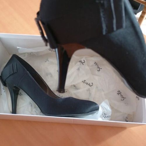 Sante black pumps size 37 like new