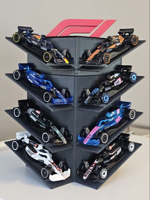 Κάθετη βάση έκθεσης Formula 1 για αυτοκινητάκια κλίμακας 1:64 κατόπιν παραγγελίας