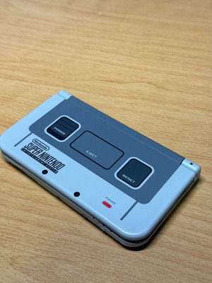 Nintendo 3DS XL SNES Edition σαν καινούργιο συλλεκτική κονσόλα