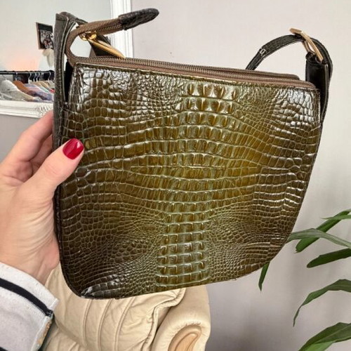 Leather crossbody bag croco print like new, dark green