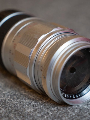 Leica 90mm f/2.8 Elmarit lens used, silver chrome, Leitz