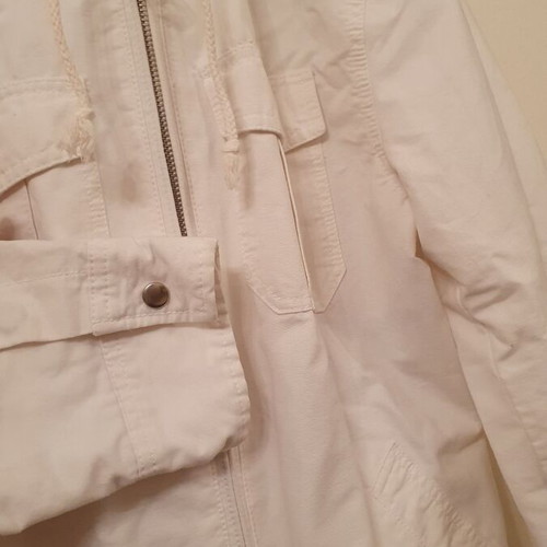 United Colors of Benetton white jacket with hood, size S