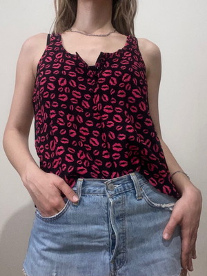 Cute Top used, size Medium, pink