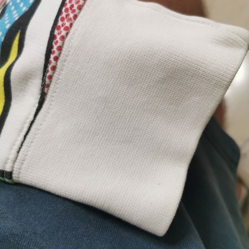 Volcom sweatshirt medium used, multicolor