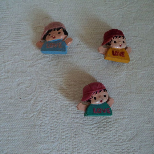 Romantic pins of girls from the previous century, pack of 10, used
