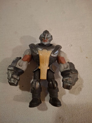 Gormiti Ultra Karak figure