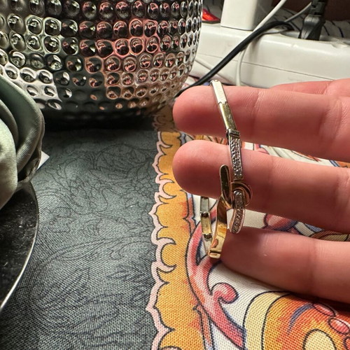 14k gold bracelet with real diamonds
