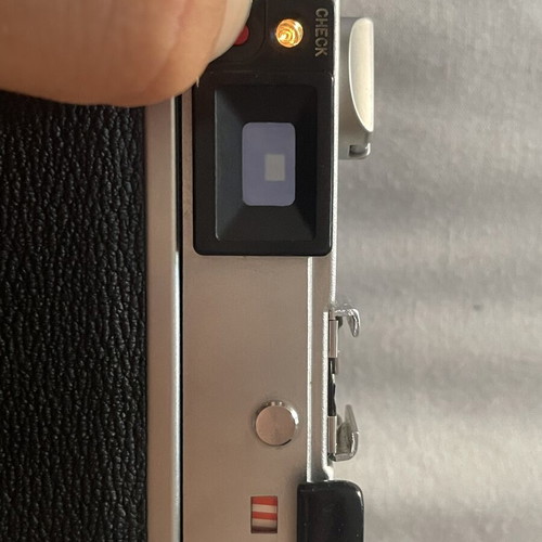 Canon Canonet QL17 G-III rangefinder camera