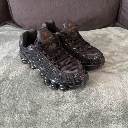 Nike Shox TL sneakers like new, all black, size 43