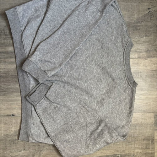 Lakers sweatshirt
