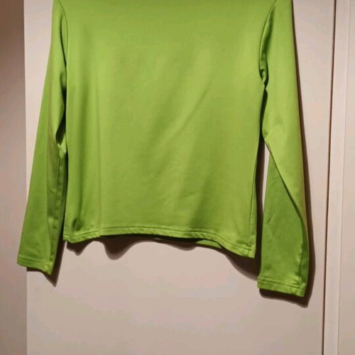 Green turtleneck like new, size M