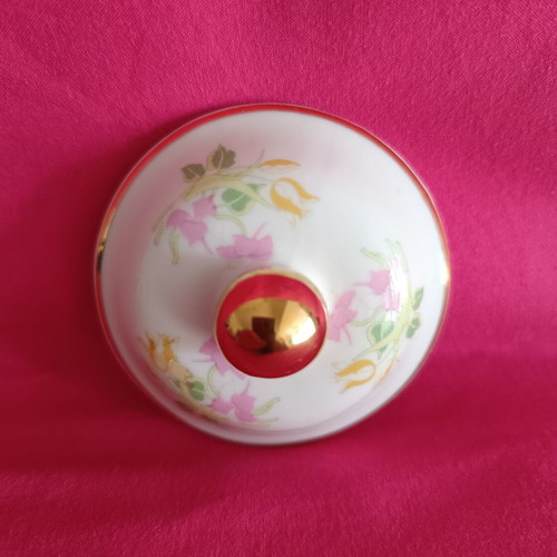 Limoges bonbonnière from French porcelain like new
