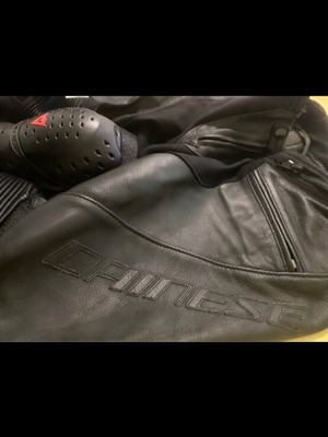 Dainese Pony 3 leather motorcycle pants, black, size 52