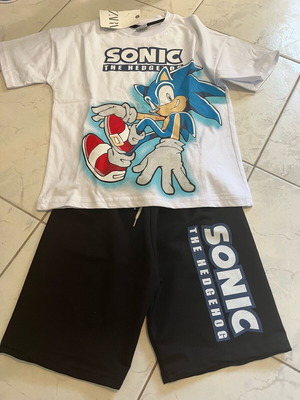 Σετάκι Sonic καινούριο, νούμερο 7-8 (128cm)