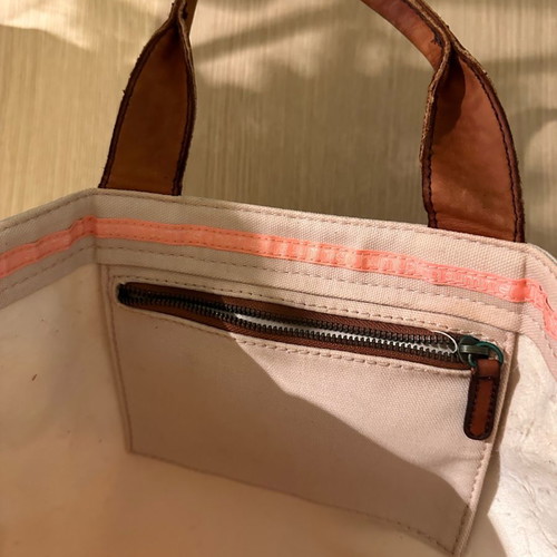 Fabric bag used, hand type, made from recyclable material