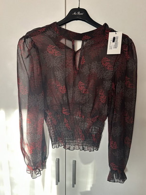 Anel women's blouse new with tag, black with red and white floral pattern