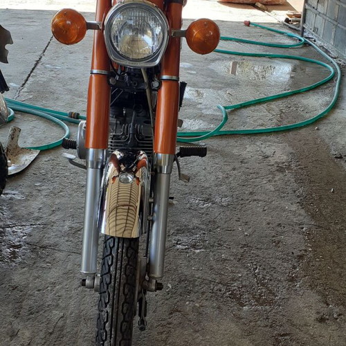 Suzuki AC 50 motorcycle like new, fully restored, 50 cc, manual