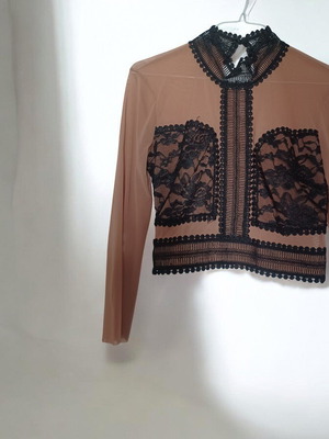 BSB crop top with transparency and black lace like new