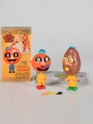 Vintage Mr Potato Head & Oscar the Orange Hasbro set used with original box