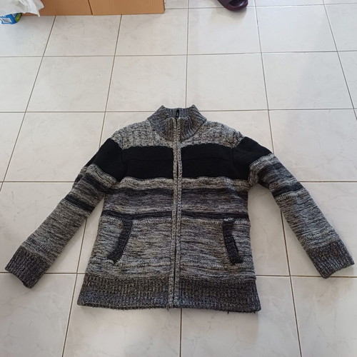 Knitted cardigan used, size M, black and grey