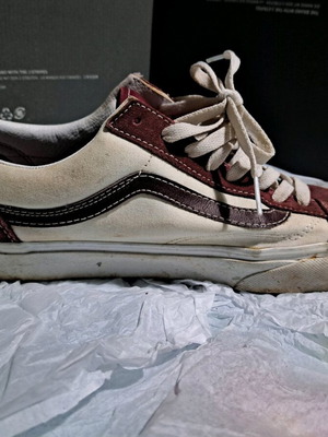 Vans μεταχειρισμένα άσπρα με μπορντό λεπτομέρειες νούμερο 43 casual