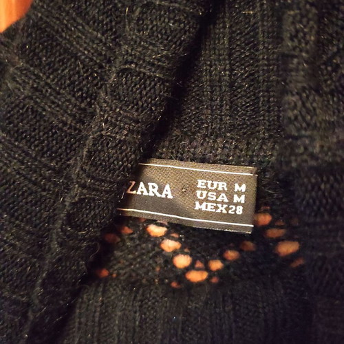Zara black turtleneck pullover like new
