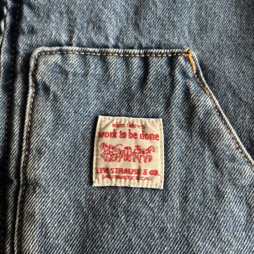 Levi's denim vest size L with quilted lining like new, blue