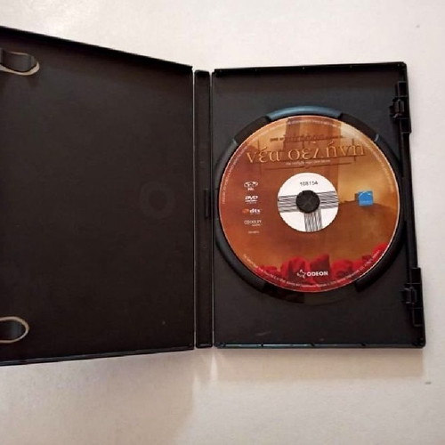 New Moon DVD used, romantic fantasy with subtitles