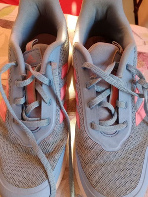 Adidas athletic shoes for girls size 36 used