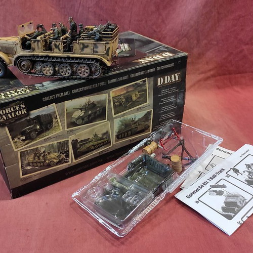 COLLECTIBLE metal version of the tracked vehicle "German Sd.Kfz.7 Half-Track"132 OUT OF STOCK.